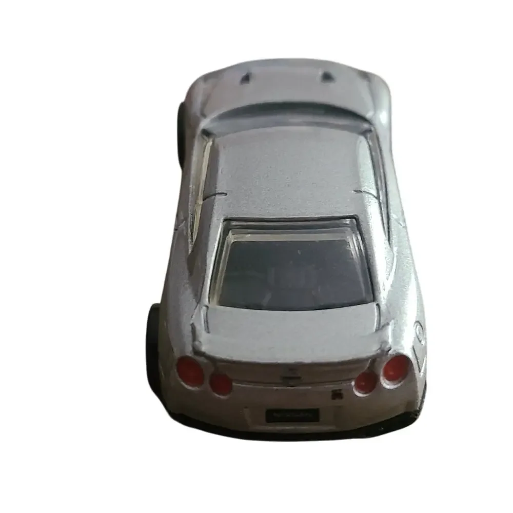 2009 Hot Wheels Nissan GT-R - Metalflake SIlver - HW New Models JDM Die-cast Car